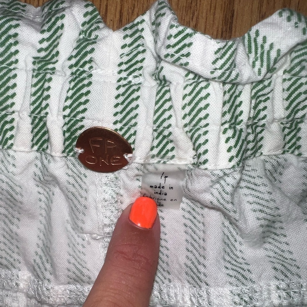 Free People Shorts - Picture 3 of 4
